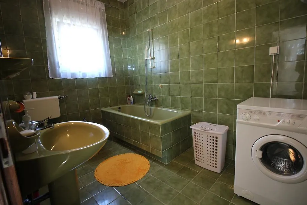 Apartment Dusko Novi Vinodolski Croácia