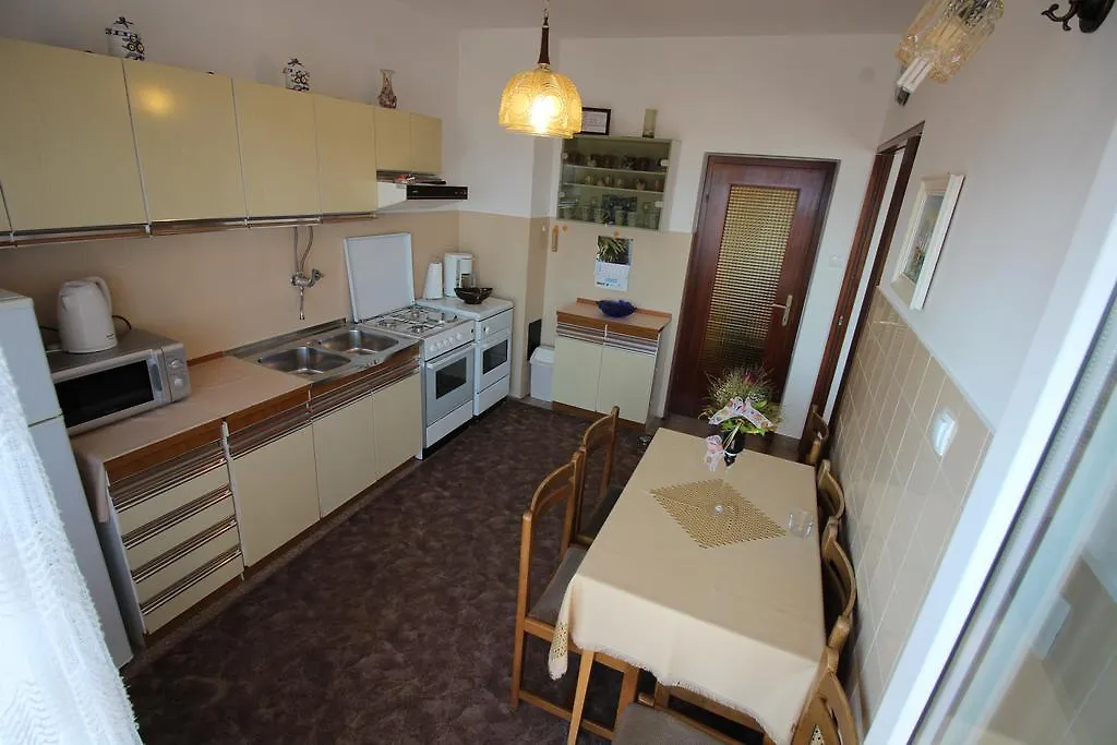 Apartment Dusko Novi Vinodolski 0*,  Croácia